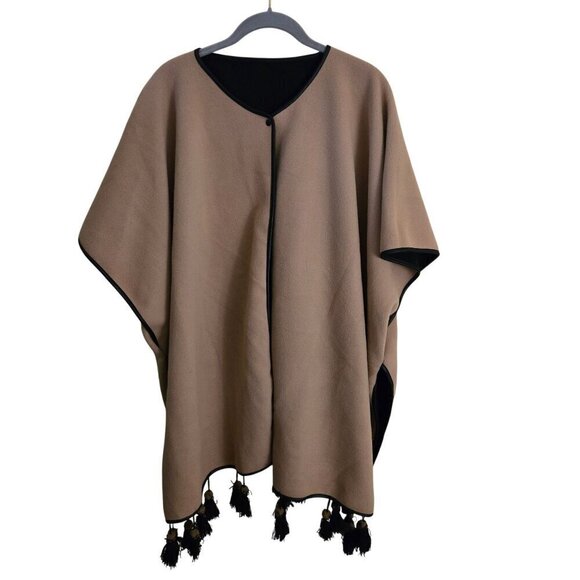 Neutral Reversible Cape Poncho Beige Black Faux Leather Trim Pom Pom One Size - Picture 1 of 6